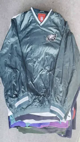 Bundle 6 for 30 items ( Reebok, NFL, Champion…)