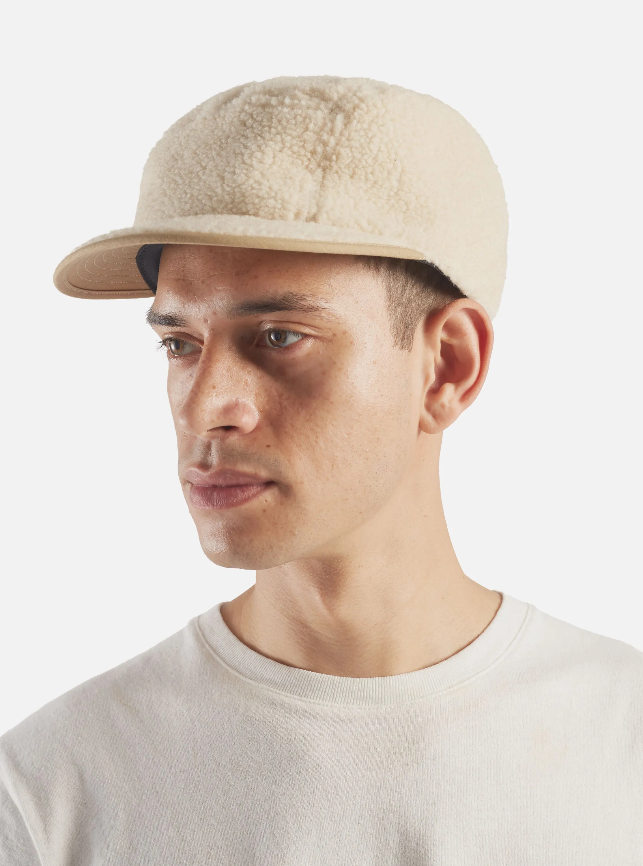 cableami® Jet Cap in Beige Boa Fleece