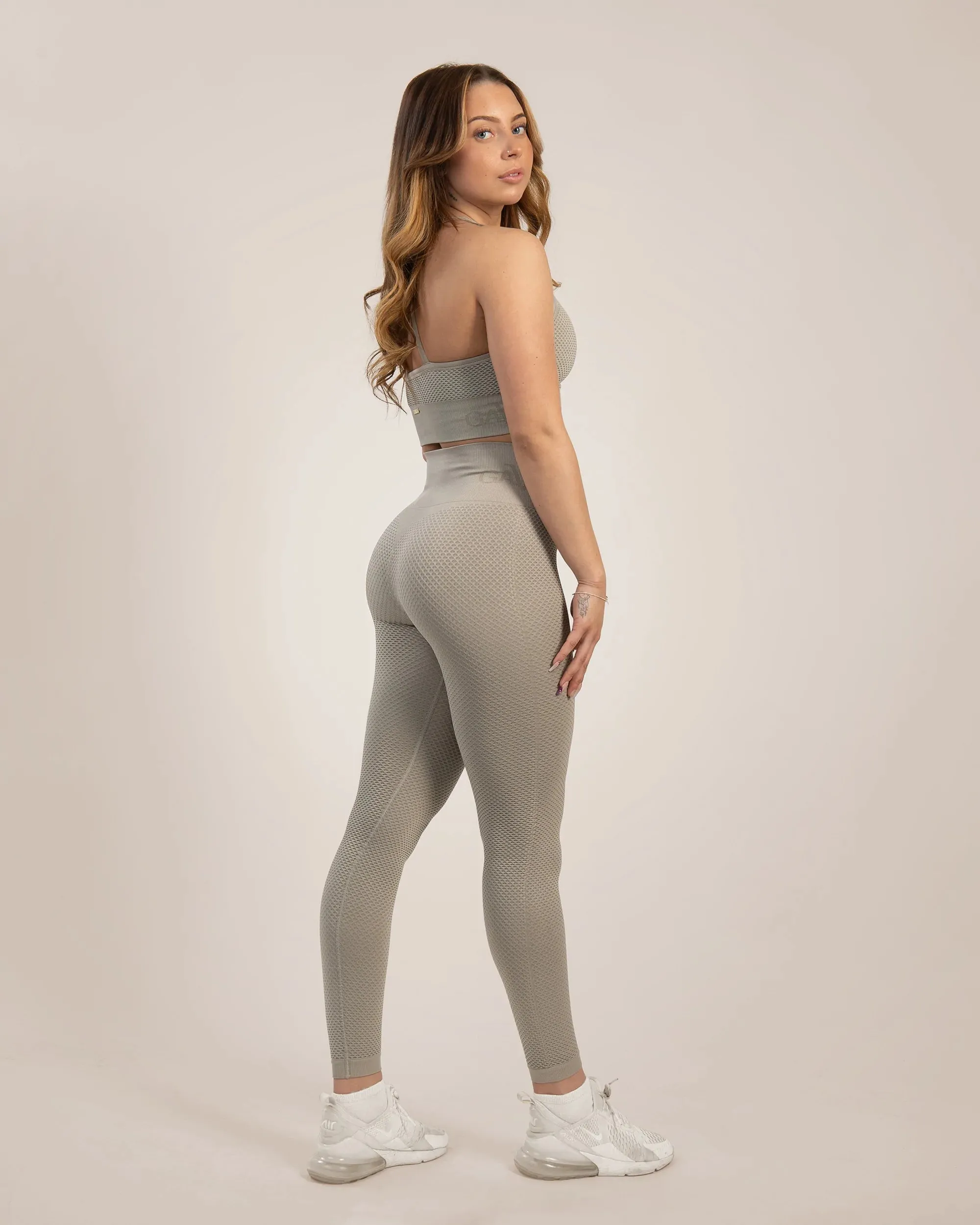 Gavelo Seamless HoneyComb Biege Leggings