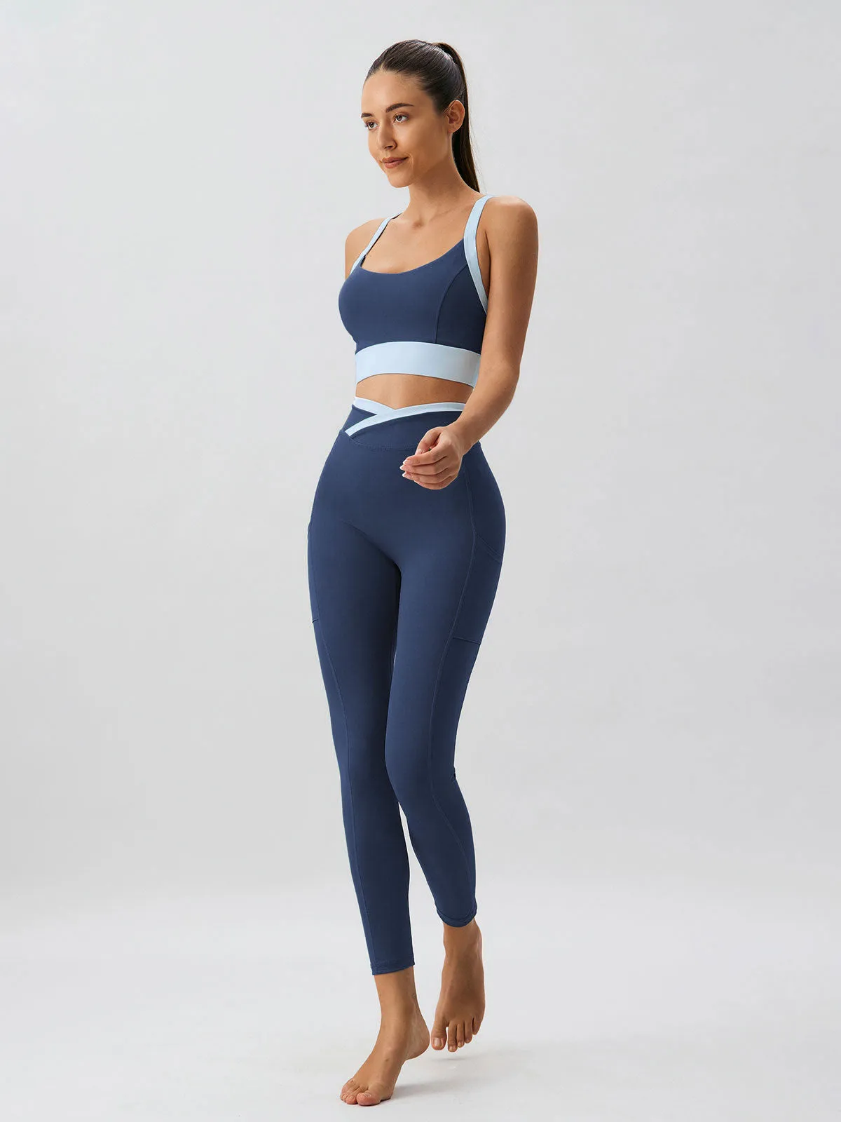 Navy Contrast U Neck Sports Bra - High Support