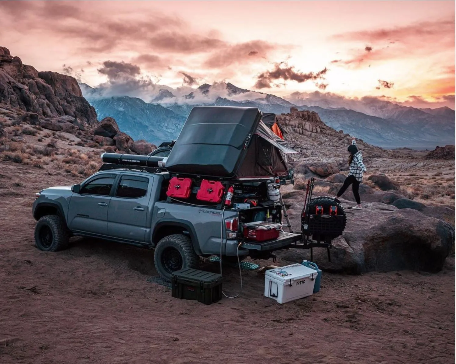 Off-Road Solar Shower Tanks "The Missile"