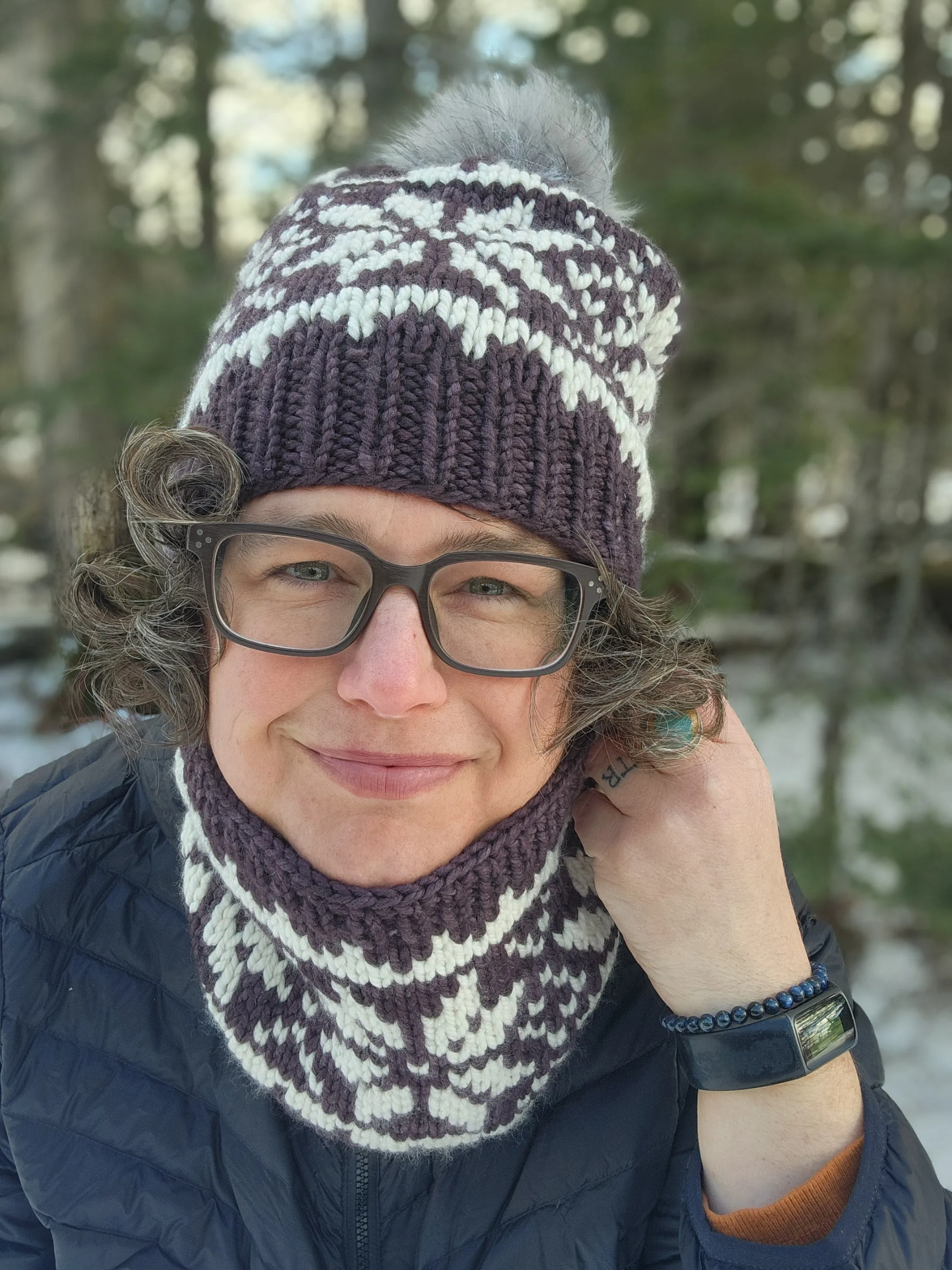 Snowflake Cowl Bulky Knitting Pattern