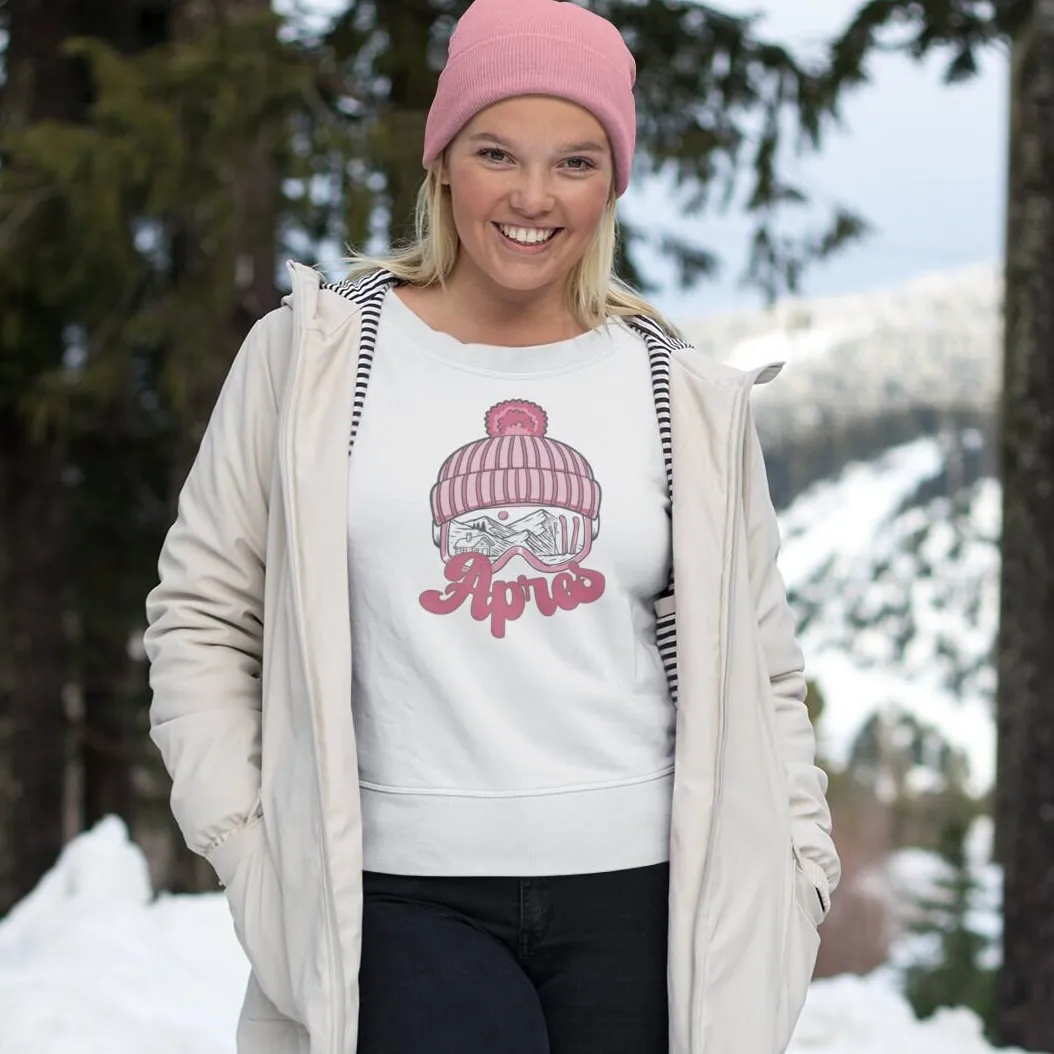 Winter Apres Ski T-Shirt, Mountain Cabin Landscape Graphic Tee, Cozy Ski Season Casual Wear, Unisex Snowboarder Apparel Sweatshirt