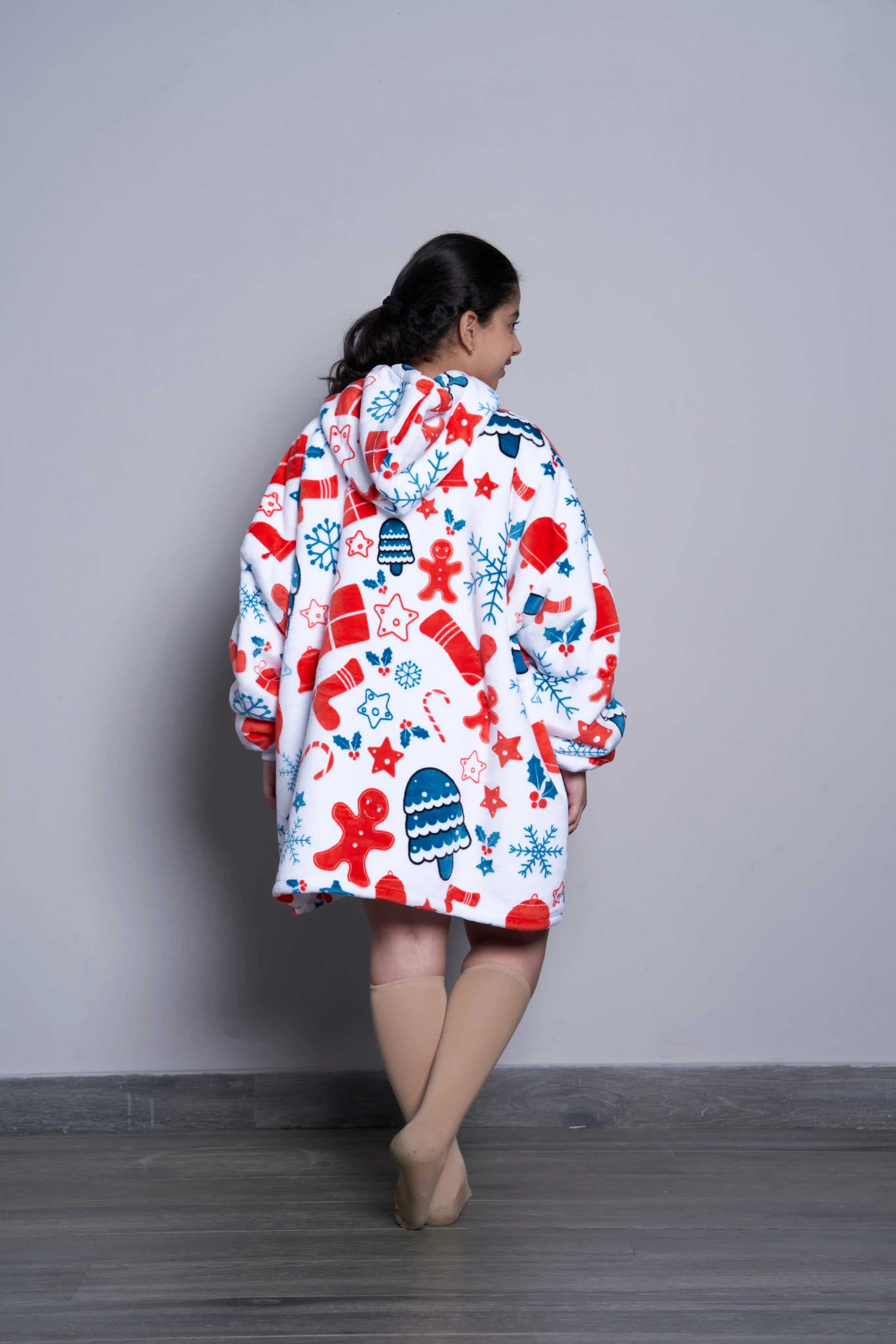 Winter Wonder - Hoodie Blanket - Junior Series