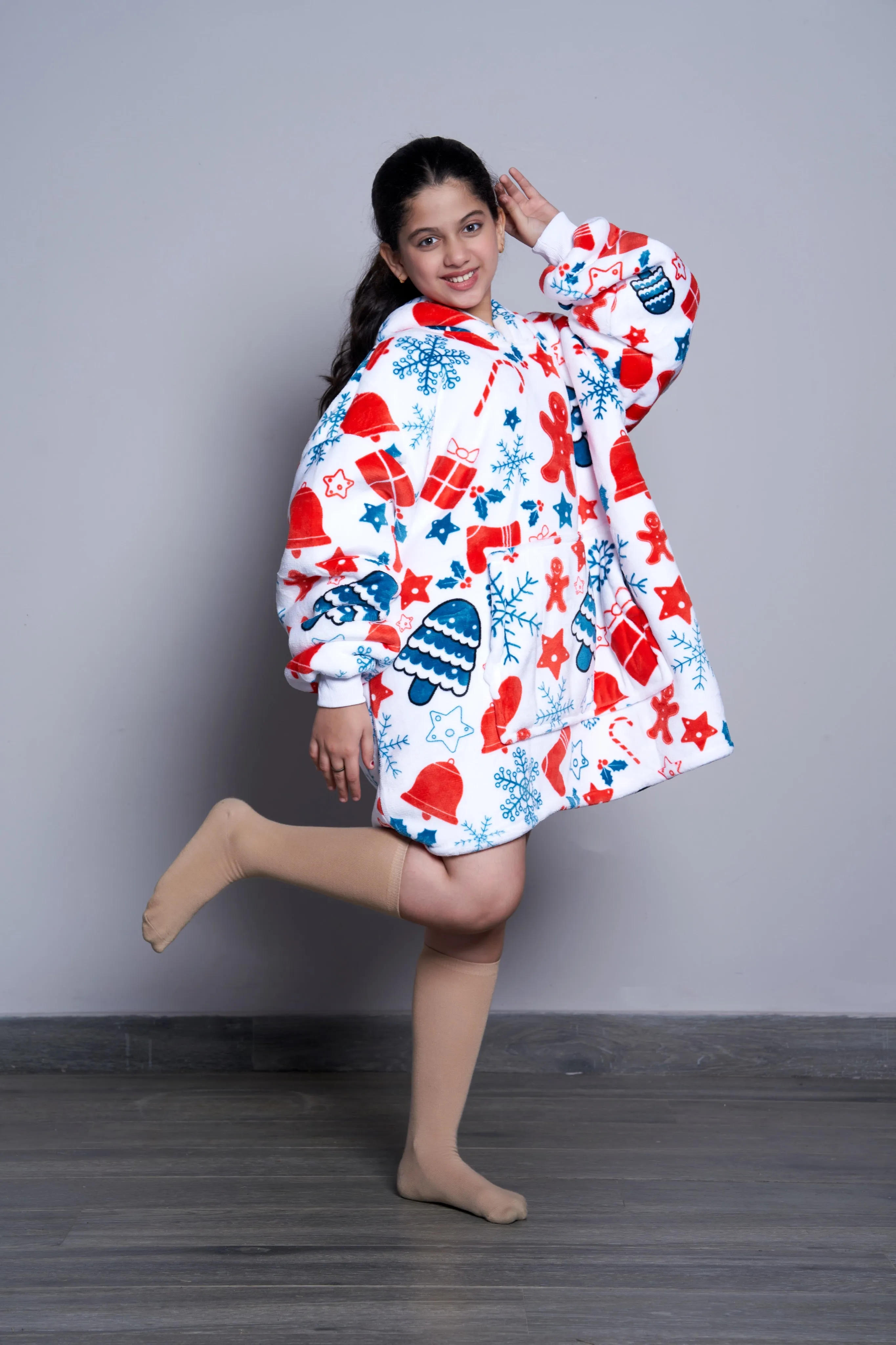 Winter Wonder - Hoodie Blanket - Junior Series